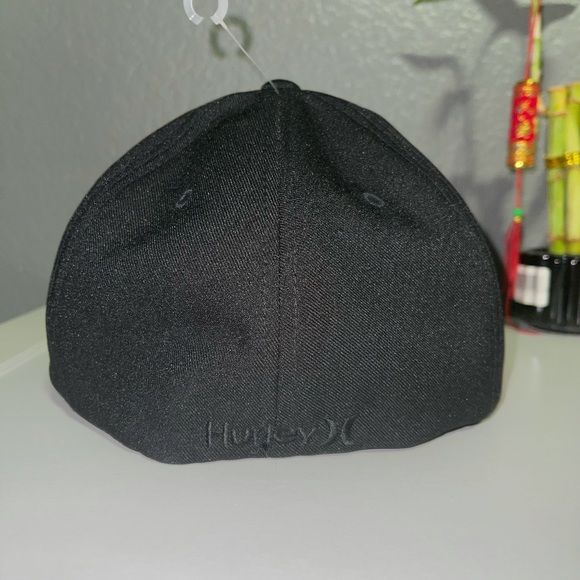 HURLEY MEN’S ONE & ONLY FLEXFIT BASEBALL HAT - Picture 5 of 11